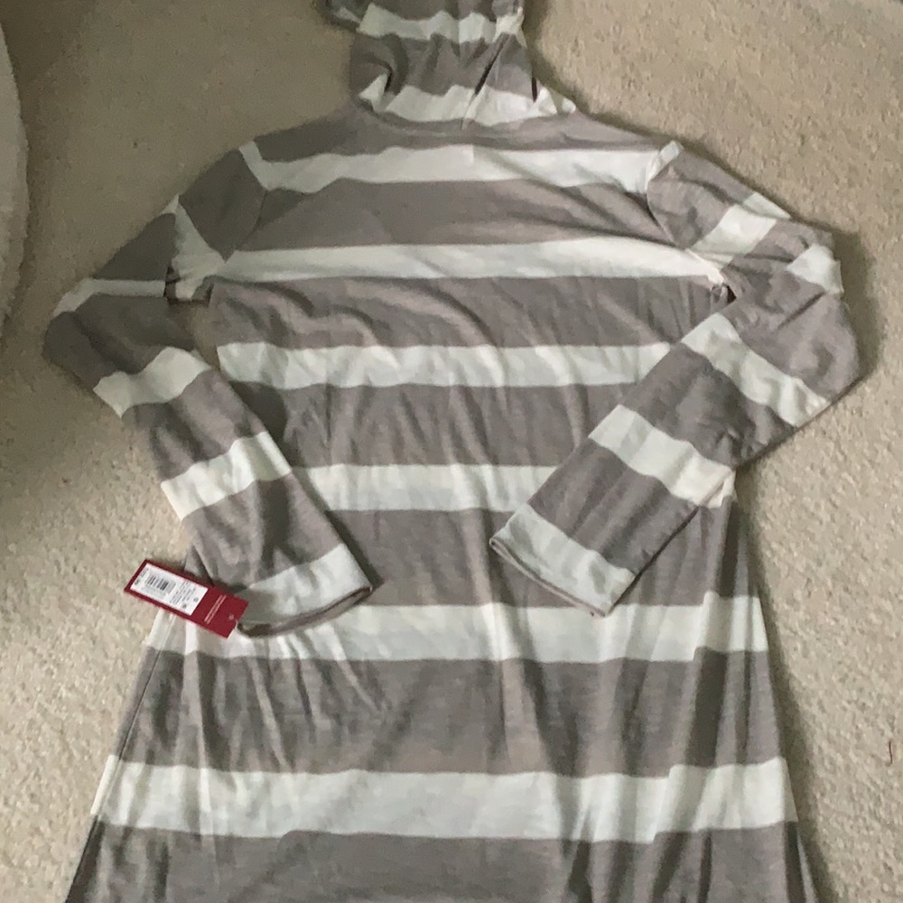Stripped Beach Coverup - Picture 4 of 5